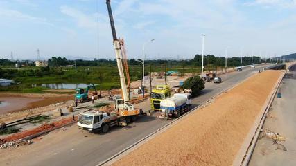 谢岗镇粤海大道稳步建设,已完成总工程量80%